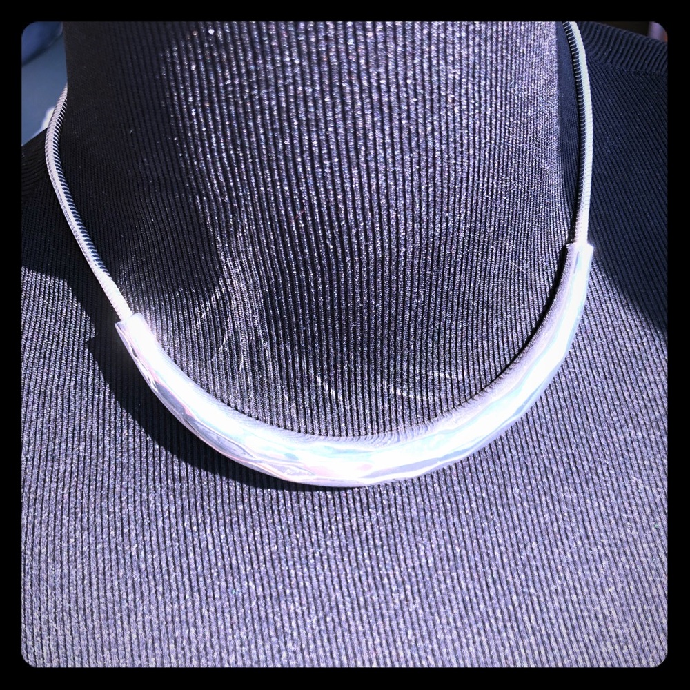 La Lune Sculpted Collar Necklace